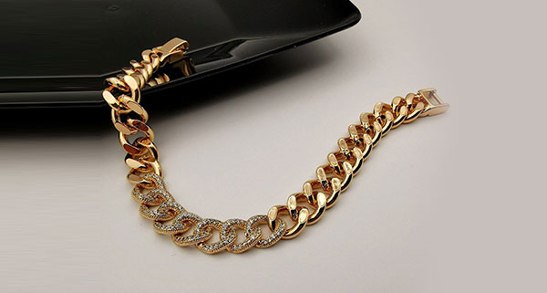 دستبند طلایی مدل مارپیچ | فروشگاه بدلیجات ماهدیس